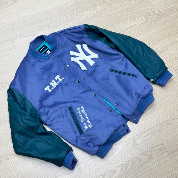디네댓 x 뉴에라 x MLB 양키스 바시티 자켓