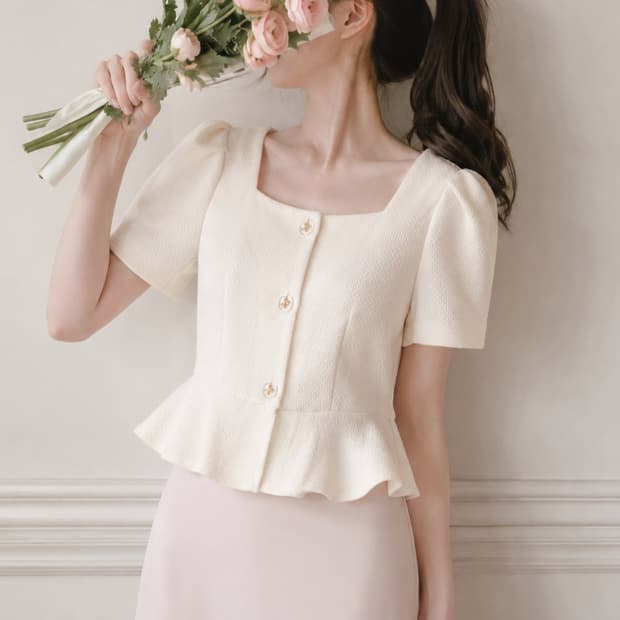 [La belle rose] 프롬데이원 라벨르로즈 스퀘어넥 퍼프 페플럼 