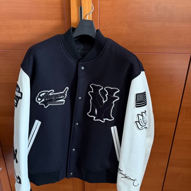 질스튜어트 뉴욕 바시티 M 