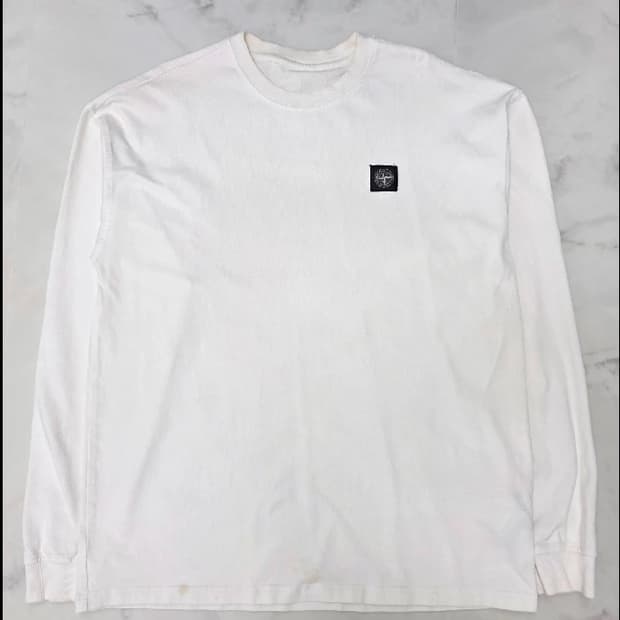 스톤아일랜드 긴팔 티셔츠 100