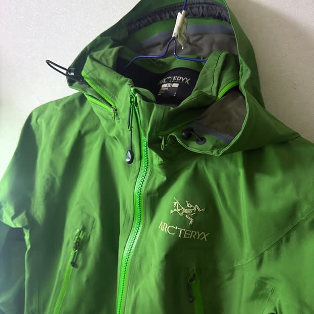 아크테릭스 베타LT 고어텍스 프로쉘 S (66-77) 캐나다 생산