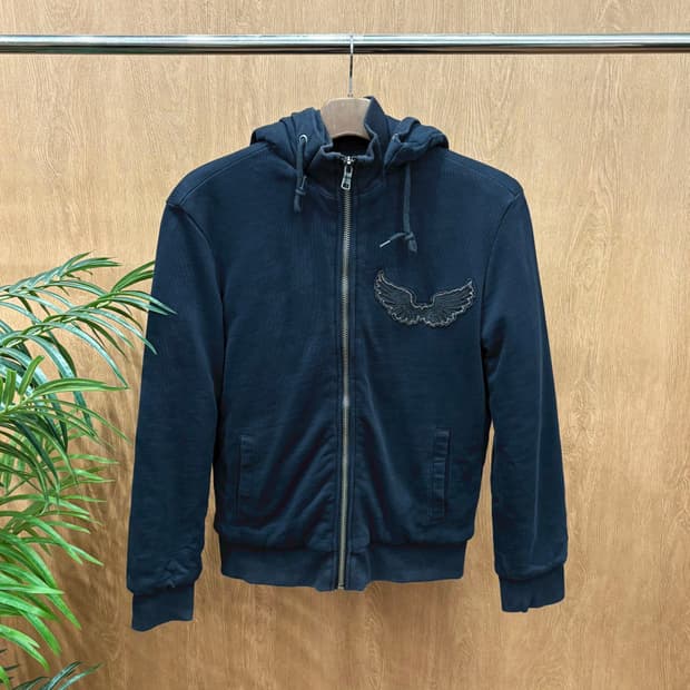 아르마니 익스체인지 후드 집업 날개 자수 시보리 밴딩 디테일 블랙