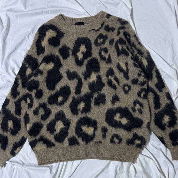 Rose bud 레오파드 알파카 니트