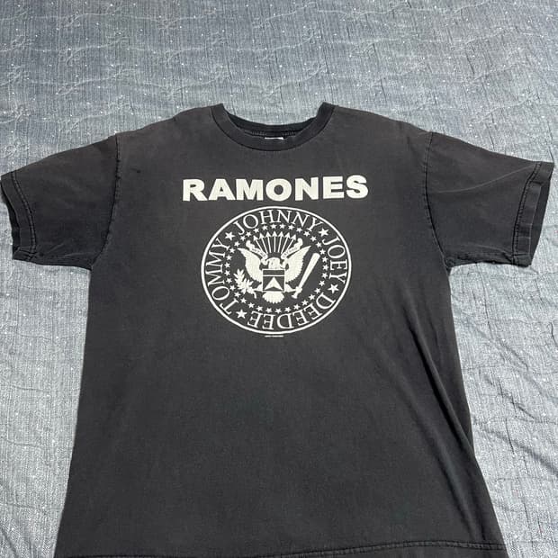 Ramones 밴드티