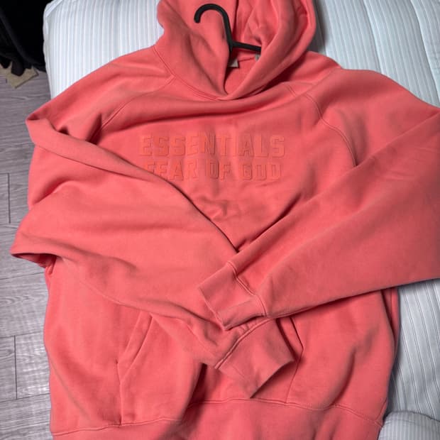 [L] 피어오브갓 에센셜 22fw 후드티 코랄