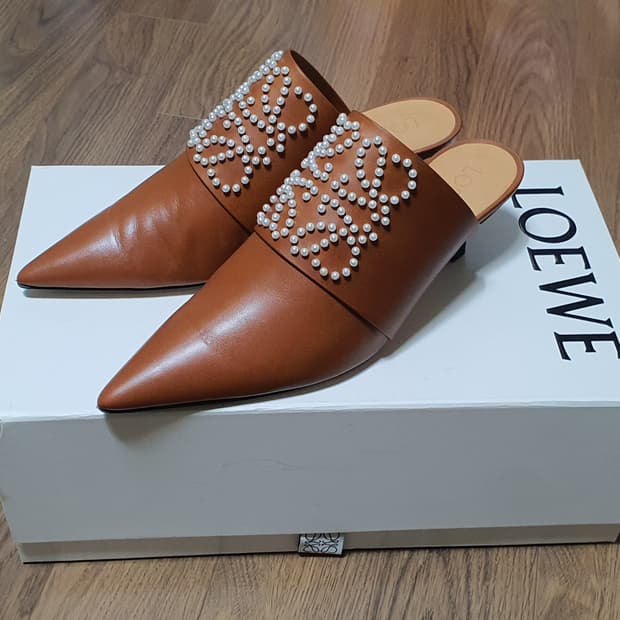 로에베 로고 뮬 슈즈