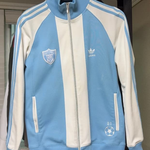 아디다스 과테말라 트랙탑