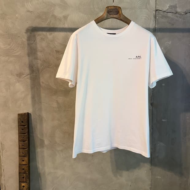 아페쎄 티셔츠 100