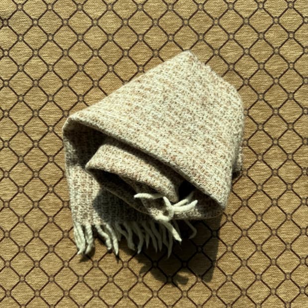 브라운 기본 머플러