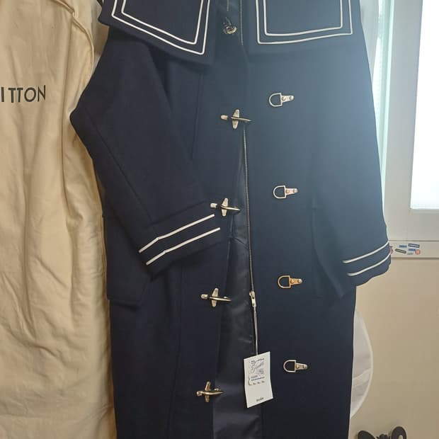프레클 세일러 코트