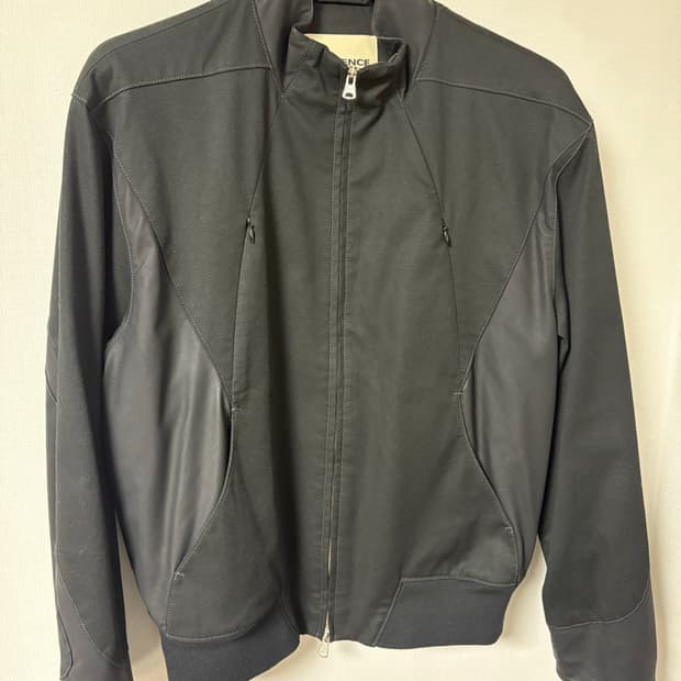 인사일런스 자켓