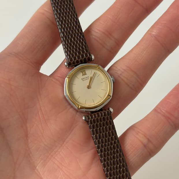 1980s Gold Bezel Ladies Quartz