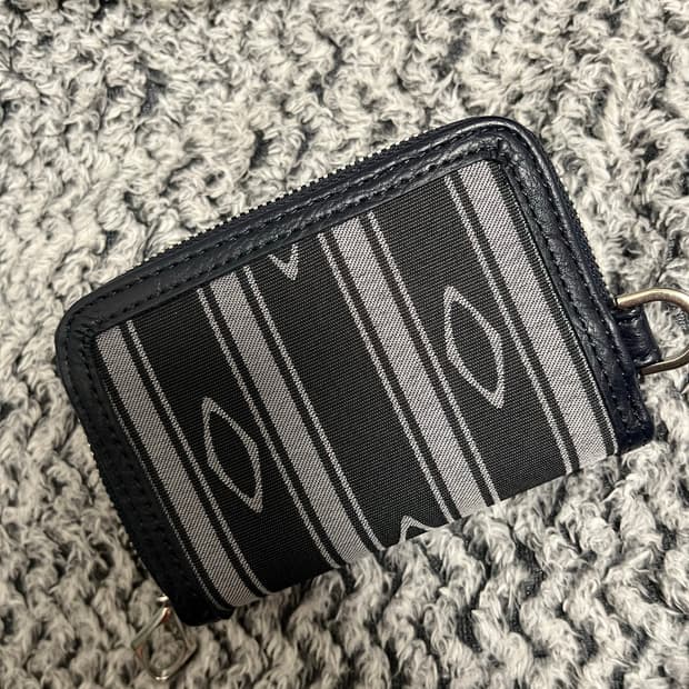 미스치프 JACQUARD ZIP-AROUND WALLET-BLACK