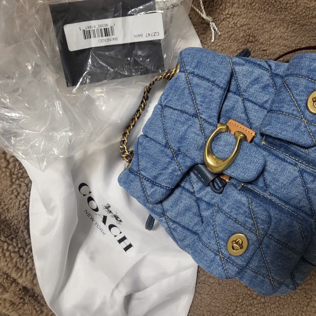 코치 태비 데님 백팩