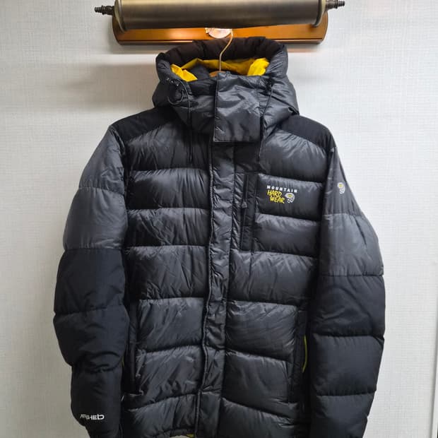 M/95) 마운틴 하드웨어 헤비 다운 패딩 팝니다