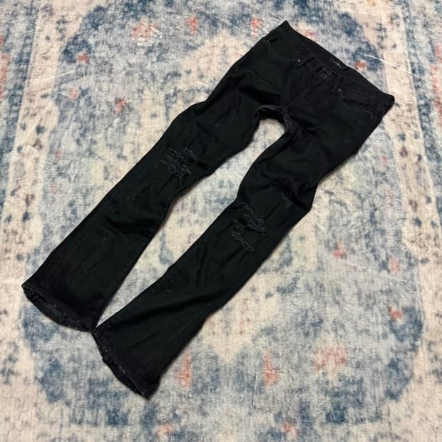 Civarize 00s black distressed zipper den