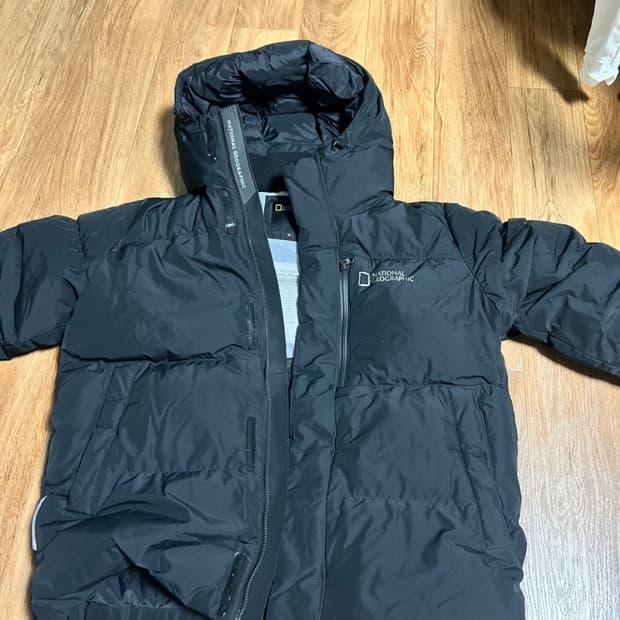 네셔널 패딩 팝니다.(급처)