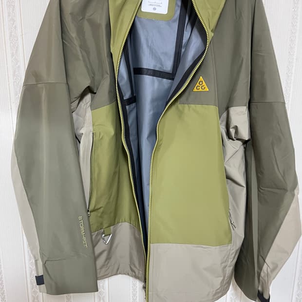 나이키 ACG Storm-Fit ADV Cascade 자켓 L 올리브
