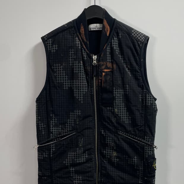 스톤아일랜드 디졸빙 그리드 가모온 에코닐 베스트자켓 (on.277)  