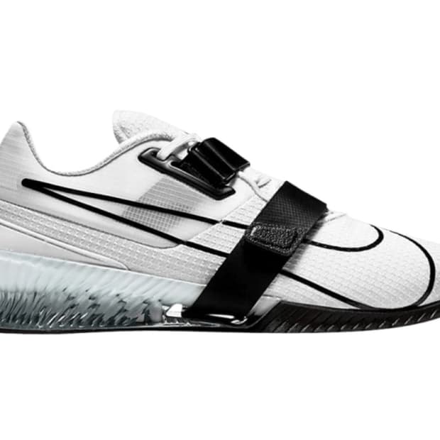 나이키 로말레오4 새상품