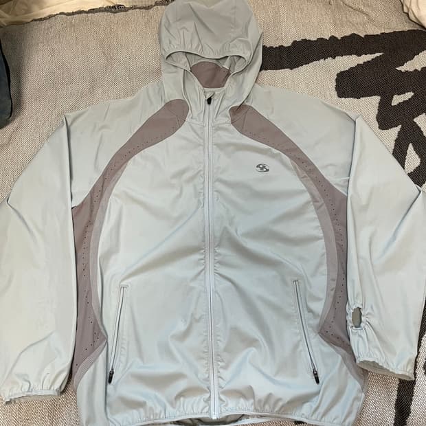 23SS 산산기어 바람막이  러닝 자켓 - 1size