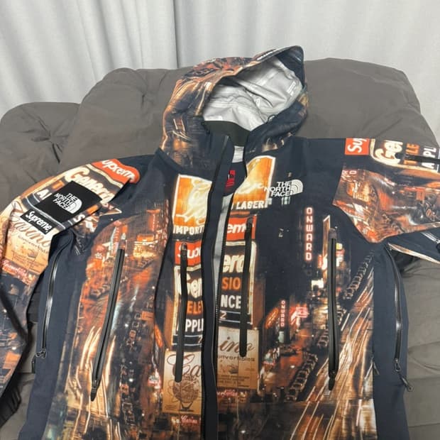 노스페이스 슈프림 타임스퀘어 L