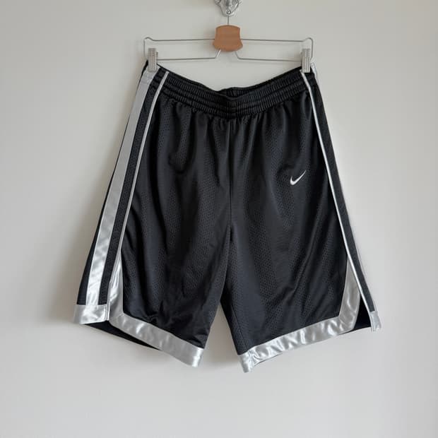 올드 나이키(NIKE) 반바지 하프팬츠