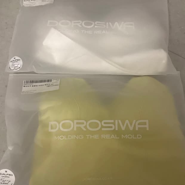 도로시와 풀샷브라 볼륨업 서포트 백리스 레몬, 화이트