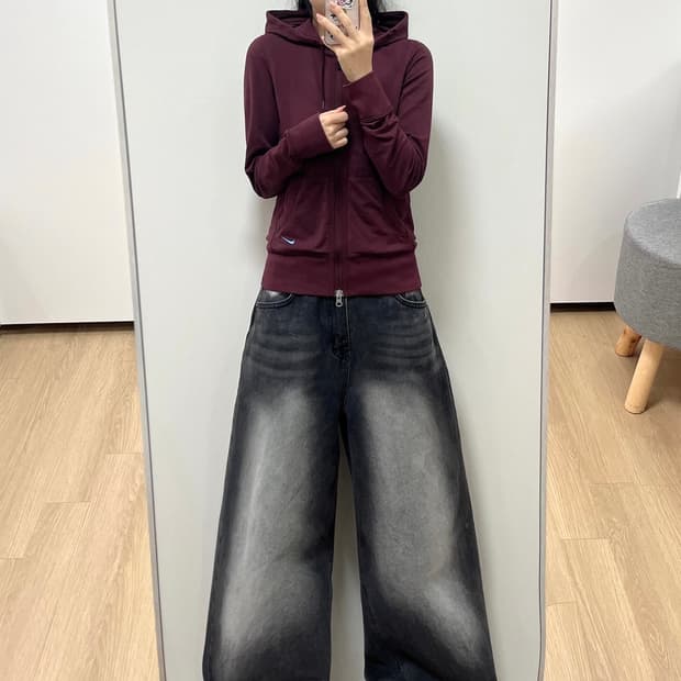 나이키 딱붙핏 하늘색 스우시 버건디 후드집업