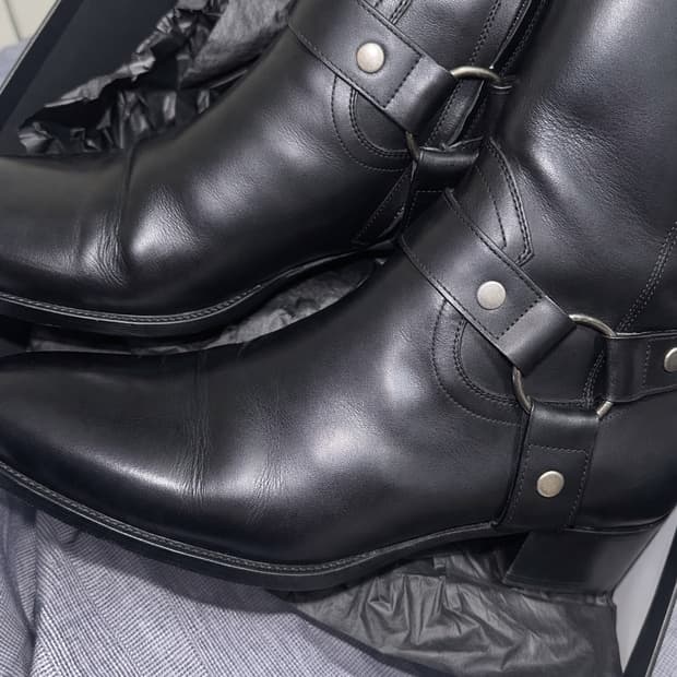 생로랑 와이어트 하네스 부츠 45(290) 핵꿀매