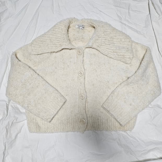 써스데이아일랜드 크롭 가디건 M