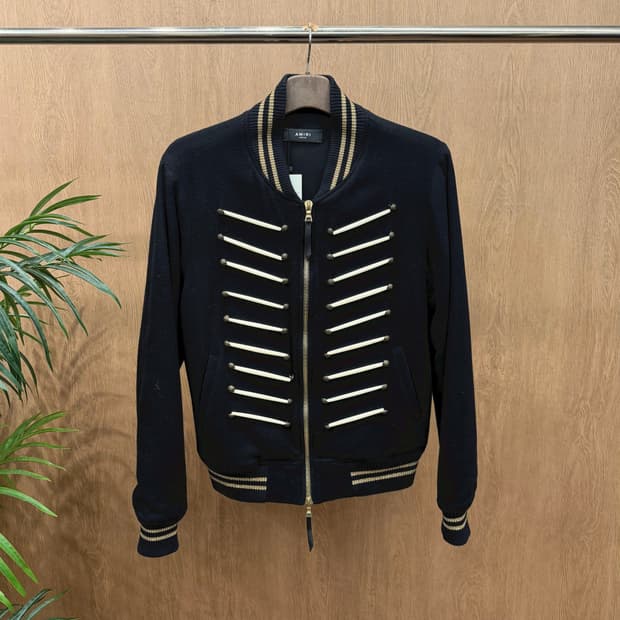 아미리 나폴레옹 자켓 브레이드 바 장식 백 레더 레터링 디테일 블랙