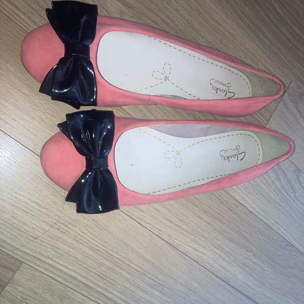 Clarks 클락스 벨벳 플랫슈즈