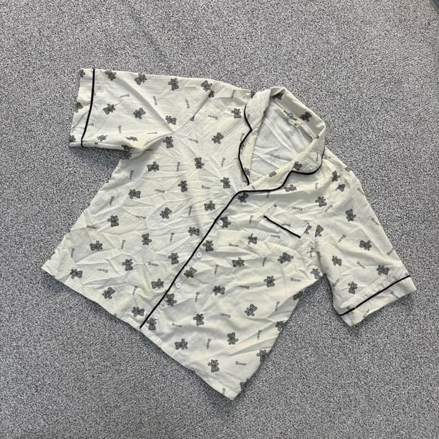 L 엠플레이그라운드 잠옷 셔츠 0427J