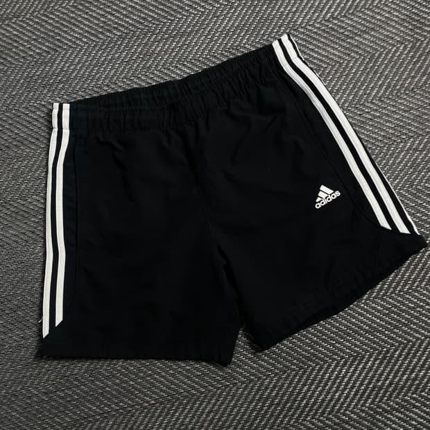 아디다스 에센셜 우븐 트레이닝 쇼츠 블랙y 4194