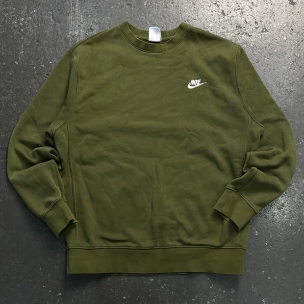 100 나이키 맨투맨 