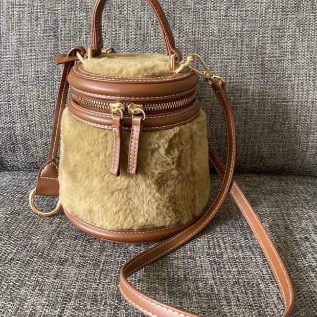 자라 원통 브라운 크로스백 미니백 가방