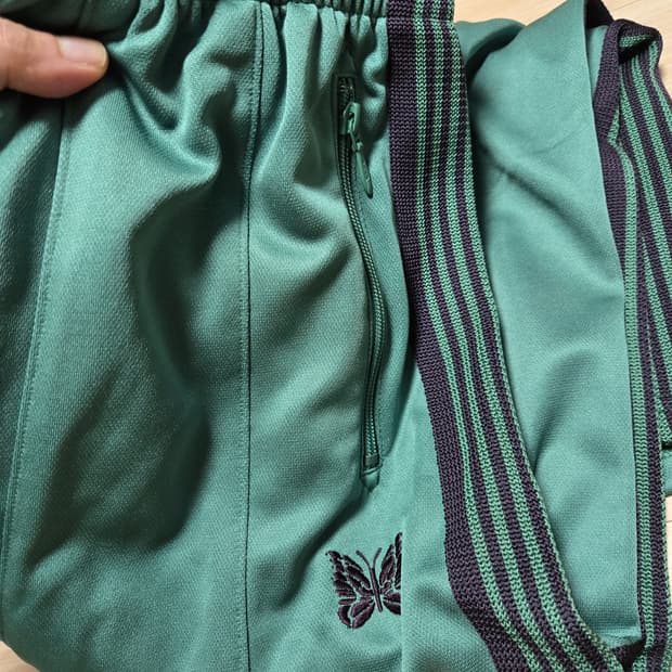 니들스  HD 트랙팬츠