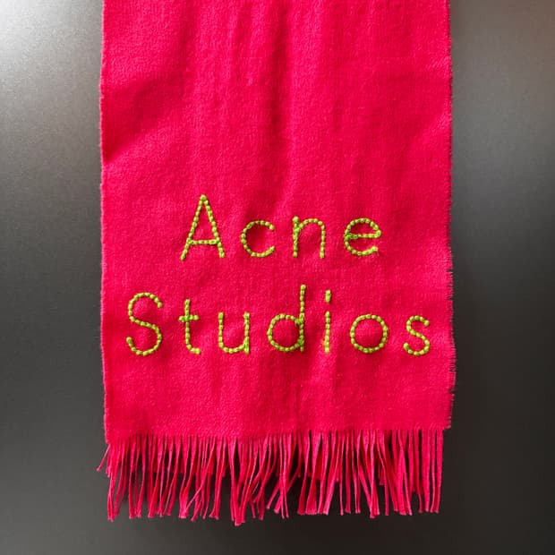 아크네 스투디오 머플러 핑크
