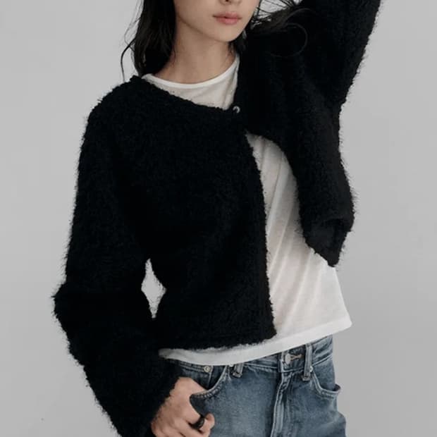 매니크 알망 논카라 부클 퍼 가디건 블랙