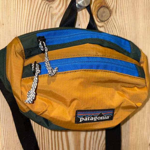 파타고니아 울트라라이트 블랙홀 미니 힙색