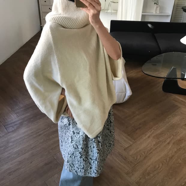 vintage turtle neck cape knit