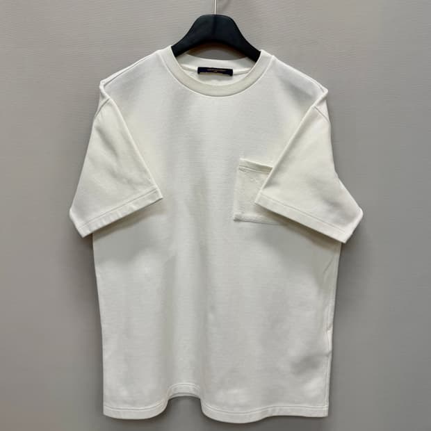 루이비통 시그니처 3D 포켓 모노그램 반팔티 ( 95~100 )