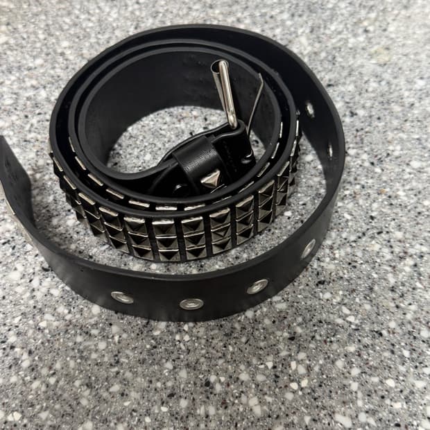 스터드 레더 벨트