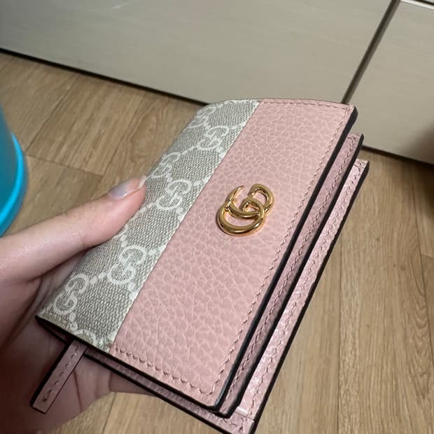 구찌 반지갑 새상품