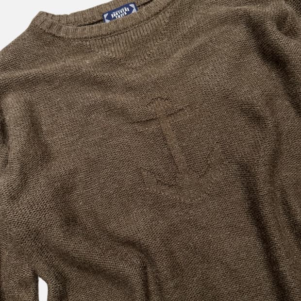 engraving anchor brown knit