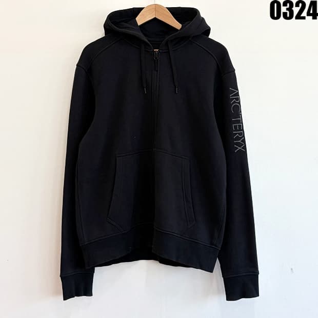 아크테릭스(ARC’TERYX) 블랙 컬러 풀집업 후드집업 L 0324