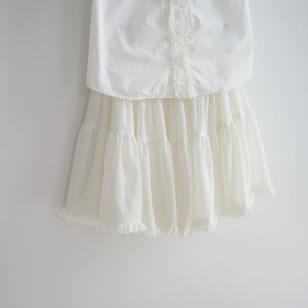 Mellow chiffon tiered lace mini skirt
