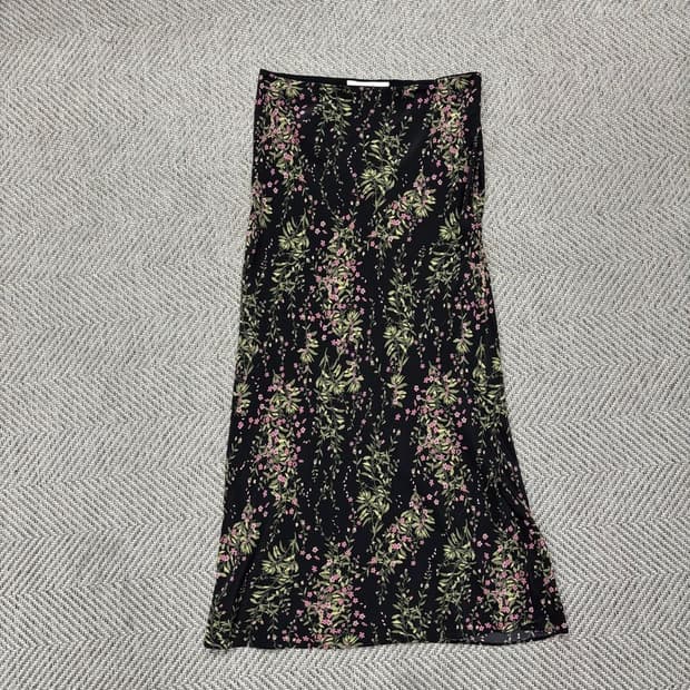 아떼바네사 브루노 플라워 랩스커트 v0263