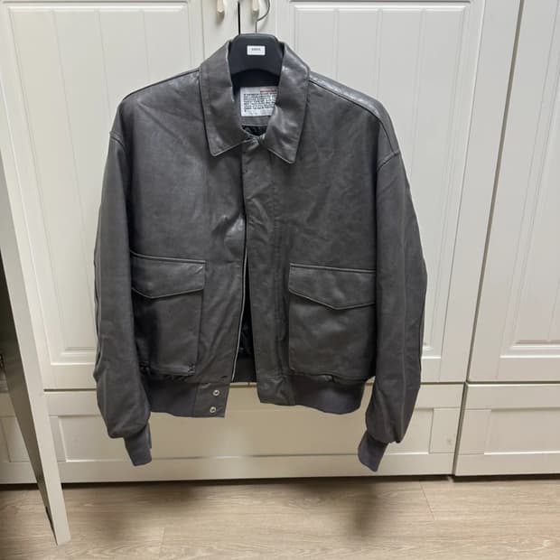 벌쓰데이수트 에코 레더자켓 